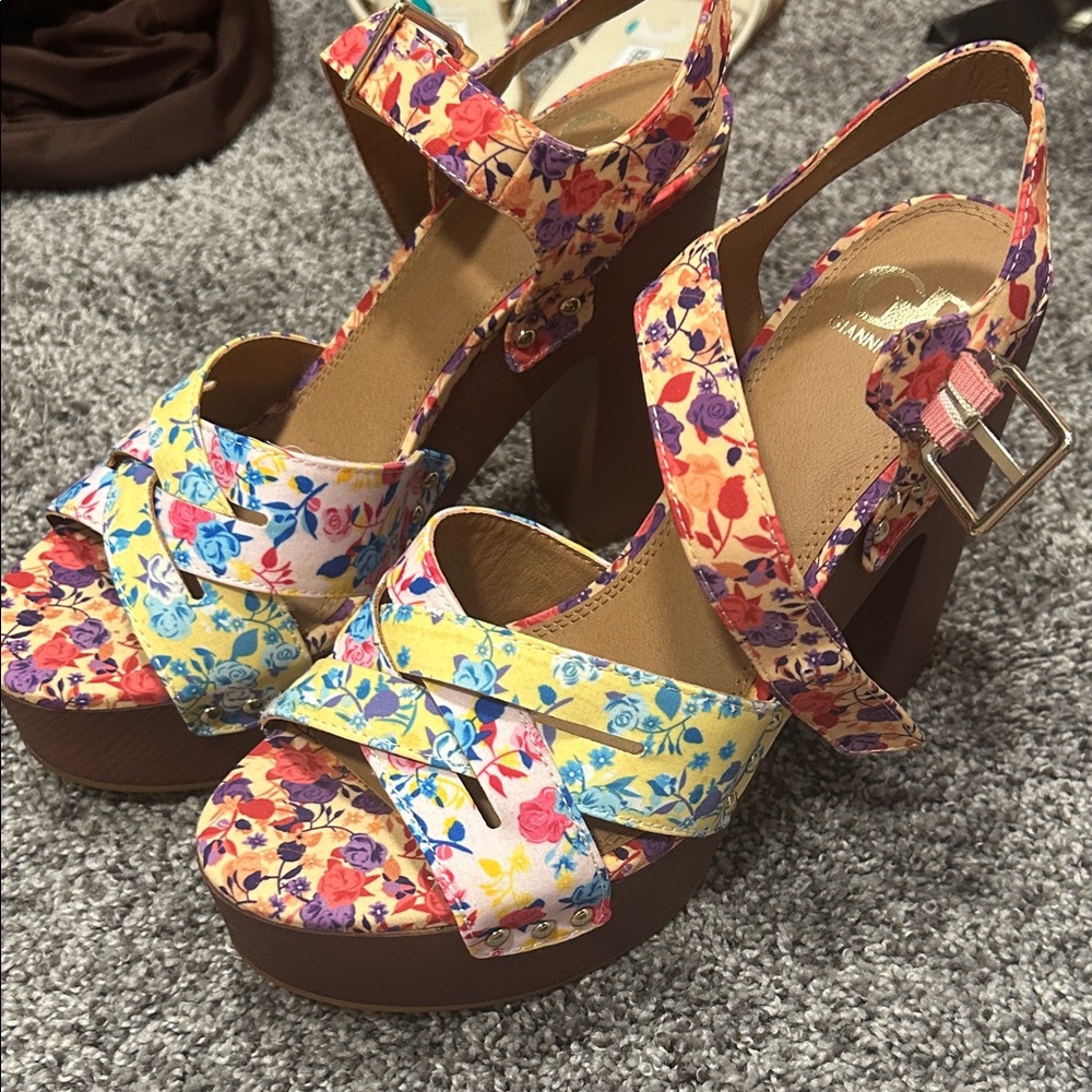 Gianni Bini Multicolor Floral Platform Sandals